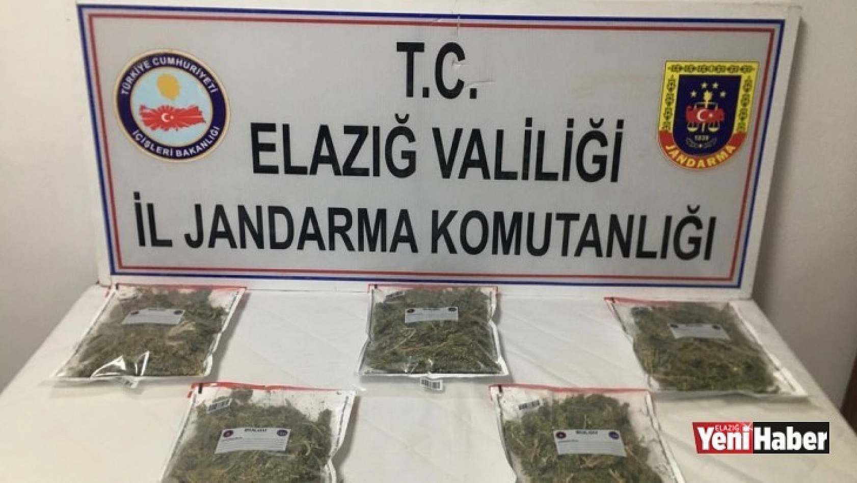 Kamyonetin zulasındaki uyuşturucu ele geçirildi