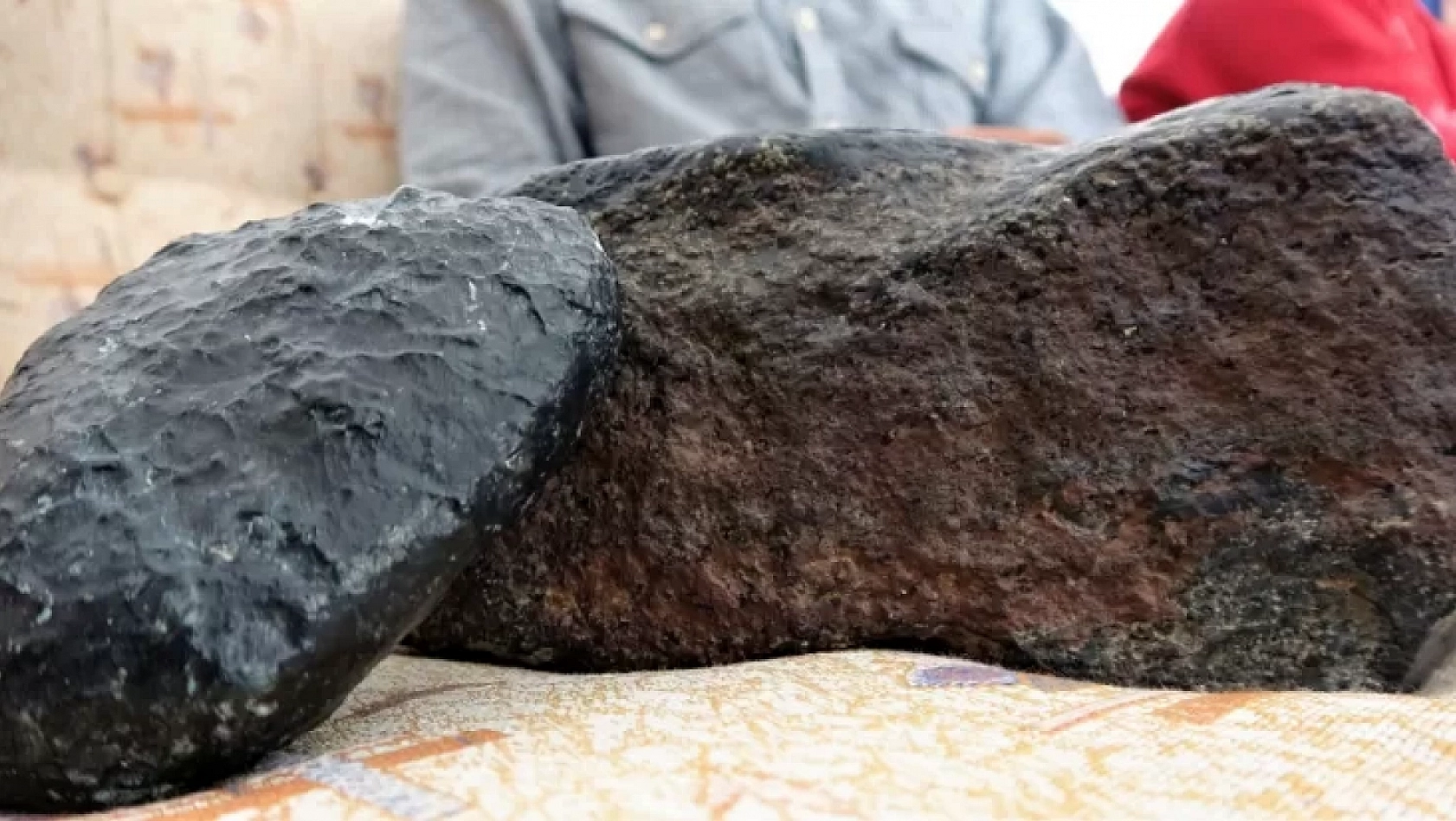 Palu'da Göktaşı Bulundu