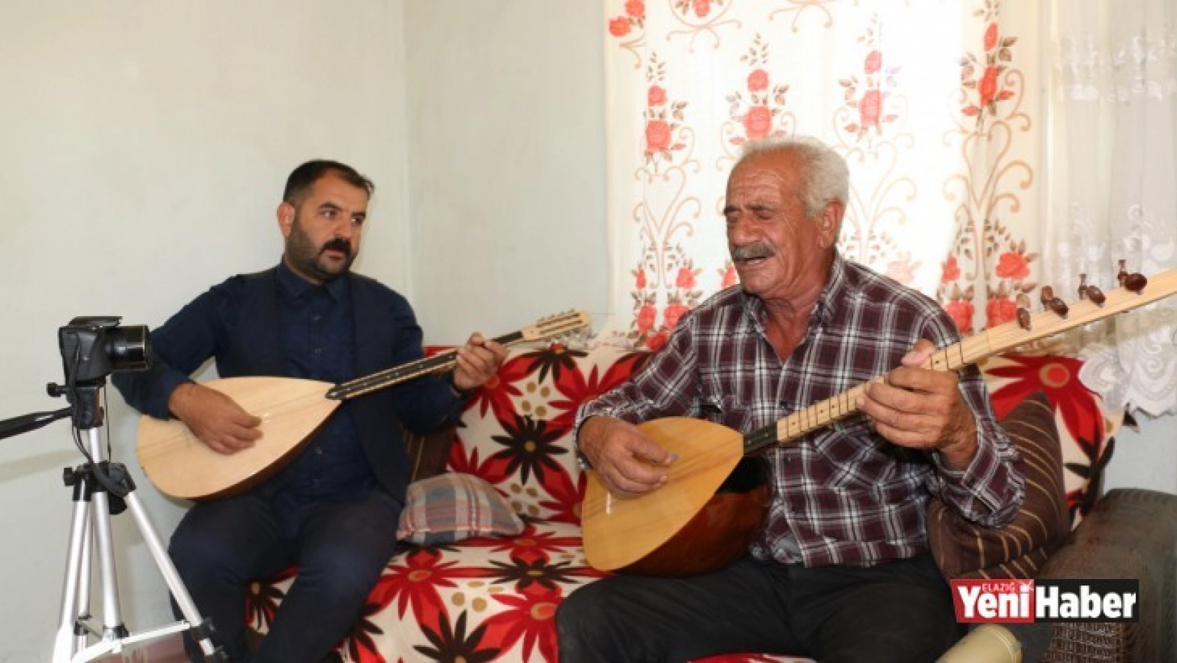 Unutulmaya Yüz Tutmuş Türküleri Geleceğe Taşıyor