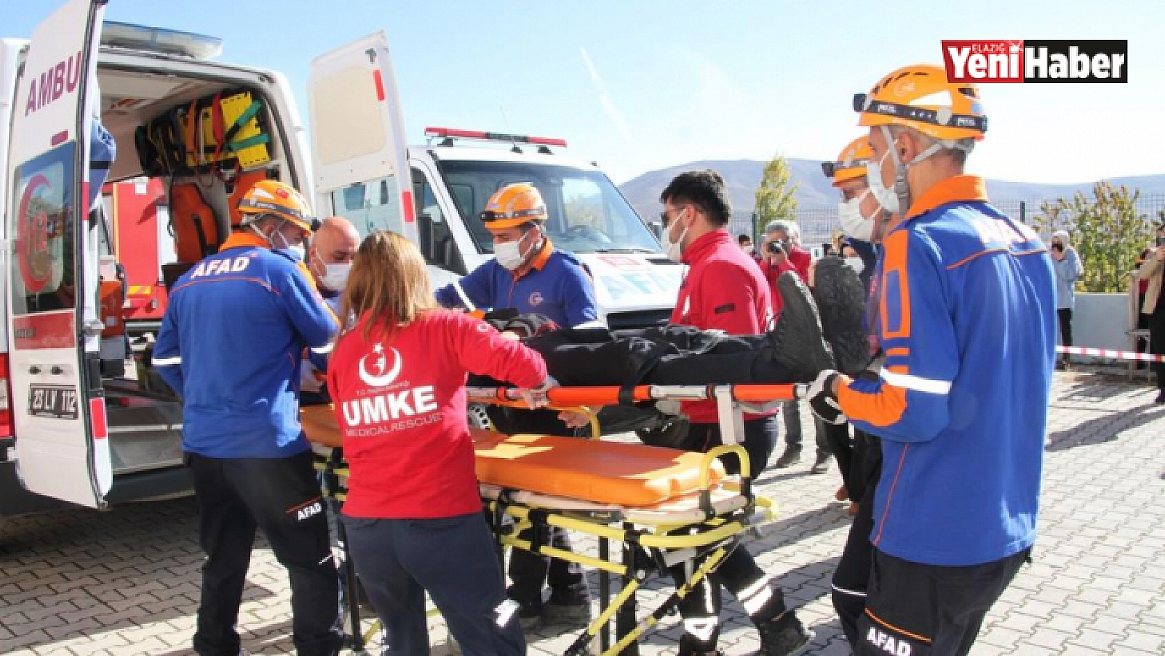 500 Kişiyle Gerçeği Aratmayan Deprem Tatbikatı