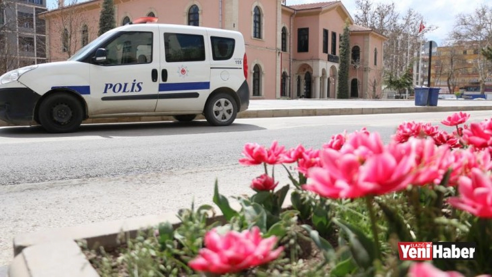 Kısıtlamada Herkes Evde Onlar Görevde!