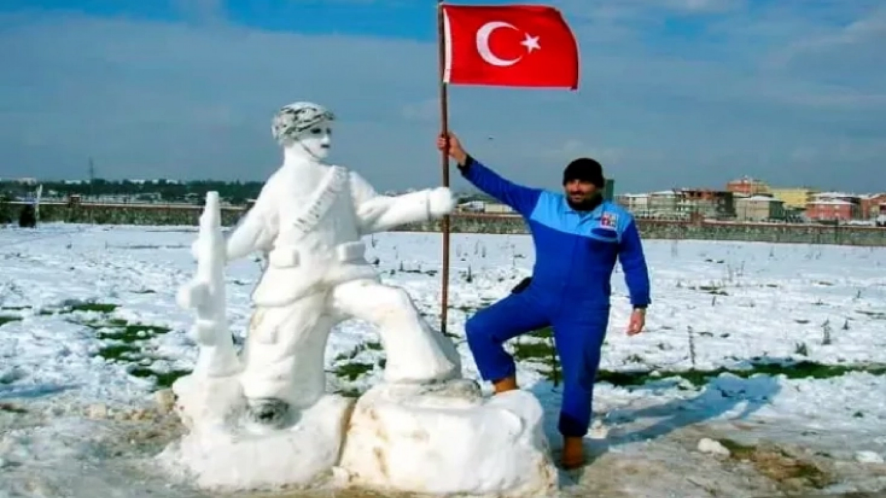Kardan Heykeller Görenleri Şaşırttı