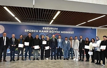 Çakmur'dan spor tesislerinde çalışan personele teşekkür belgesi