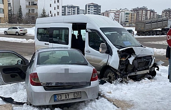 Elazığ'da Trafik Kazası!