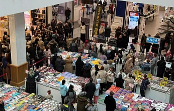 Elysium AVM'de Kitap Şenliği