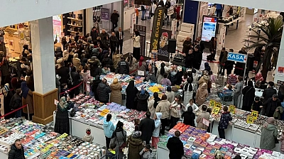 Elysium AVM'de Kitap Şenliği