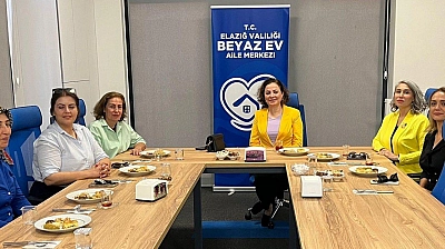 Kadınlardan Beyaz Eve Ziyaret