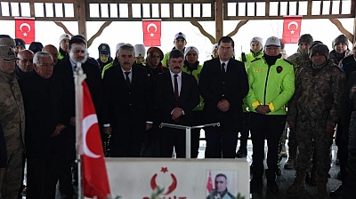 Kahraman Şehidimiz Kabri Başında Anıldı