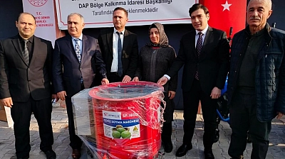 Keban'da Çiftçilere Makine Desteği