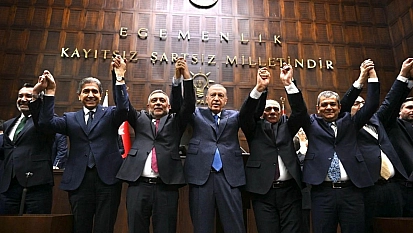 Sarıcan Belediye Başkanı AK Partiye Geçti!