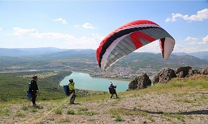 Tunceli'de Yamaç Paraşütü Heyecanı!