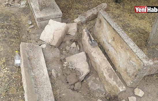 Define Avcıları, Mezarlıkları Tahrip Etti !