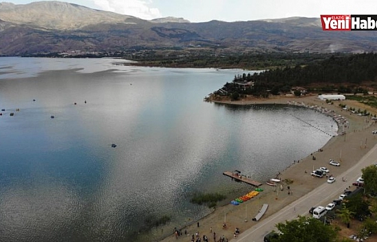 Doğa Harikası Hazar Gölü, Misafirlerini Ağırlamaya Başladı