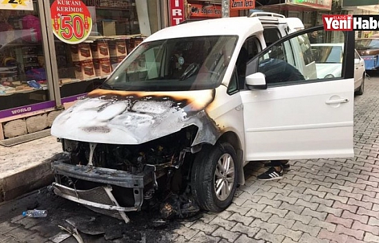 Elazığ'da 4 Saatte 3 Araç Kundaklandı