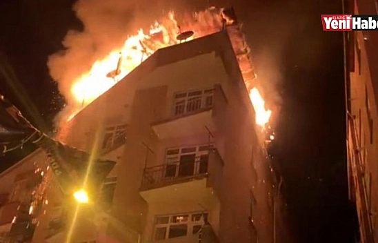 Elazığ'da 5 Katlı Binanın Çatısı Alevlere Teslim Oldu