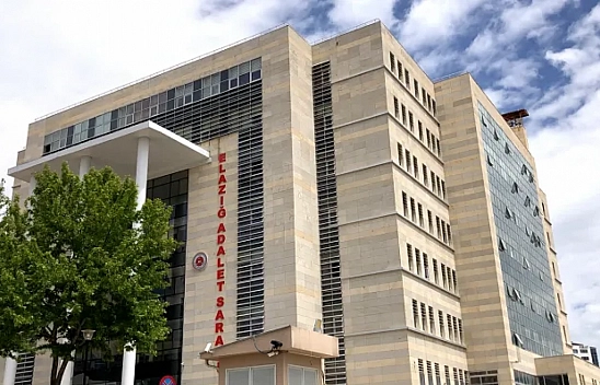 Elazığ'da Avukat'a Saldırı!