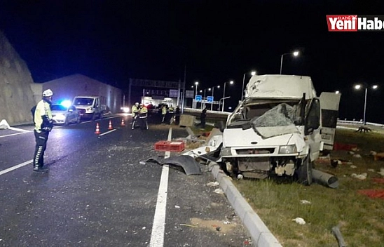 Elazığ'da Kaza 1'i Ağır 2 Yaralı