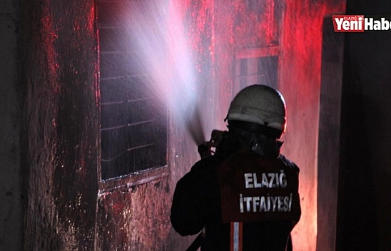Elazığ'da Metruk Evde Yangın Çıktı!