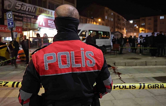 Elazığ'da Minibüs Durağına Silahlı Saldırı