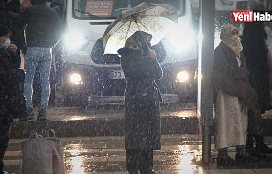 Elazığ'da Sağanak Yağış Etkili Oldu