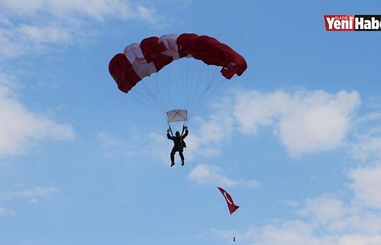 Elazığ'da SkyFest Etkinliği Renkli Görüntüler Oluşturdu