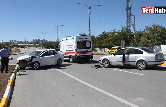 Elazığ'da Trafik Kazası: 2 Yaralı!