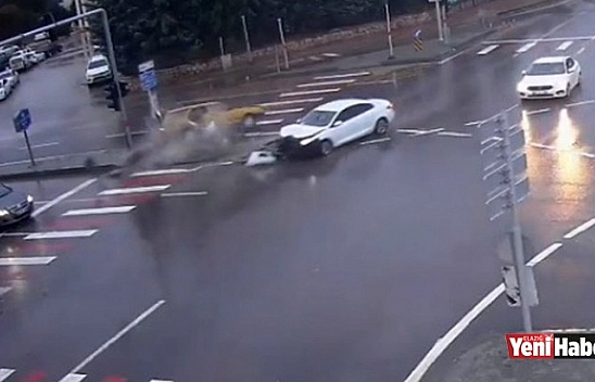 İşte Elazığ'da ki O Kaza Anları Kamerada!