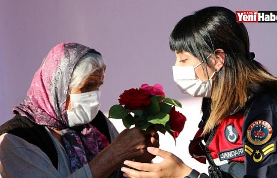 Jandarma Hem Duygulandı, Hem Duygulandırdı