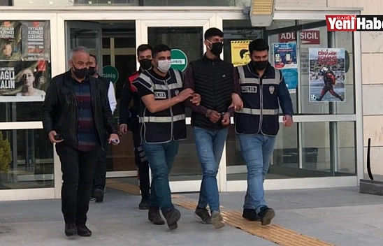 Kız Arkadaşını 10 Bıçak Darbesiyle Öldürmüştü İlk Sözleri 'İstemeden Yaptım' Oldu!