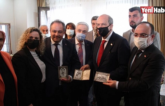KKTC Cumhurbaşkanı Tatar, Nihat İlhan'ın Evini Ziyaret Etti