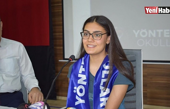 LGS birincisi Sare: 'Başarımı çok çalışmaya borçluyum'