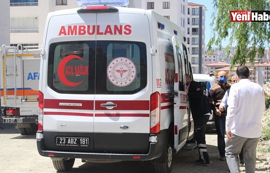 Toprak Altında Kalan 2 İşçi Kurtarıldı!