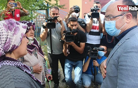 Vali Erkaya Yırık ve İl Protokolü Depremin Vurduğu Köylerde