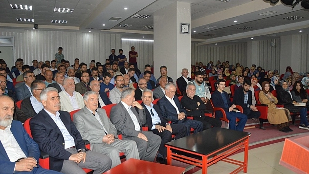 'Günümüz Türkiye'sinde İslam ve Müslümanlık' paneli
