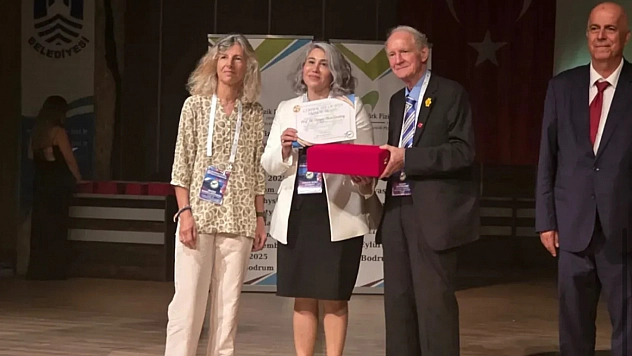 Başkan Canbay'a Büyük Ödül!