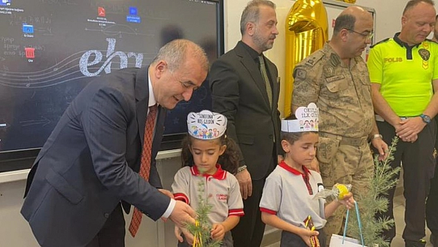 Elazığ'da İlk Ders Zili Çaldı