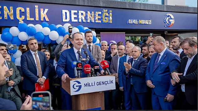 Erbakan'dan Gül'e Plaket!