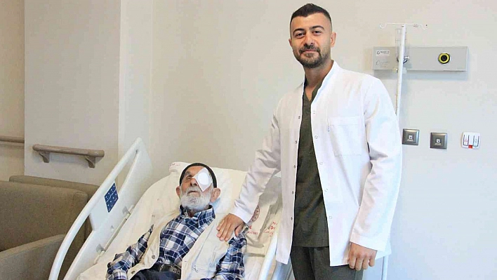 Görmeyen Gözü Yeniden Görmeye Başladı