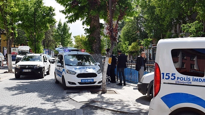 Ambulansla otomobil çarpıştı: 1 yaralı 