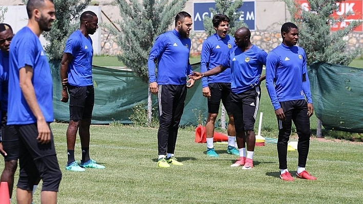 Evkur Yeni Malatyaspor'da Bulut Almanya'dan döndü 