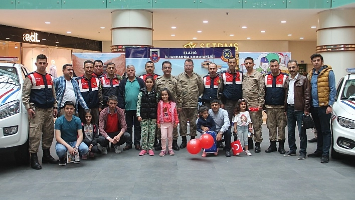 Elazığ'da 'Trafik Haftası' etkinliği 