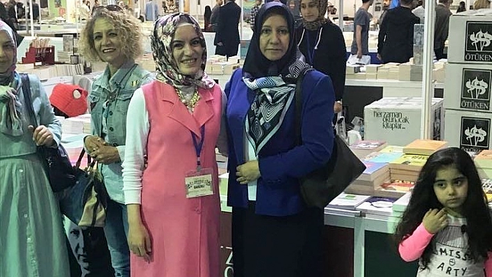 Milletvekili Aday Adayı Palancıoğlu, kitap fuarını gezdi 