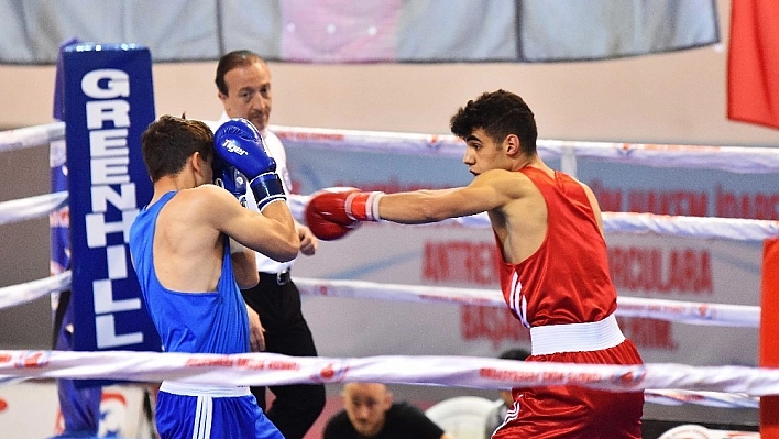 Turgut Özal Boks Kulübü haftayı yenilgiyle kapattı 
