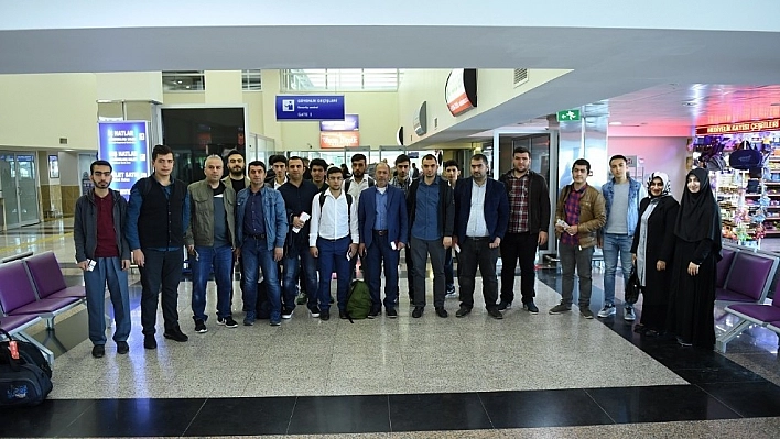 Yeşilyurt Belediyesi 76 kişilk kafileyi Kudüs'e uğurladı 