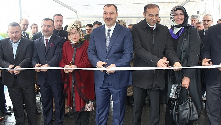 Yargı mensuplarının eşleri tarafından kermes açıldı 