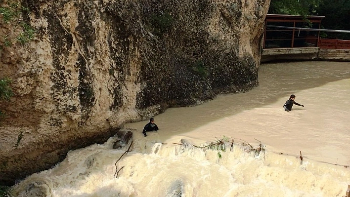 Kayıp gencin 2 aydır izine rastlanılmadı 