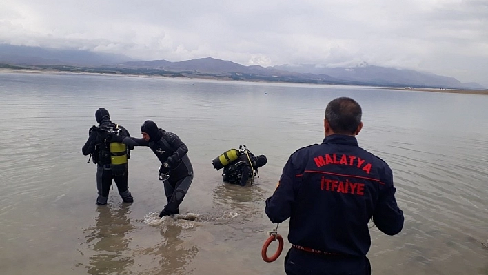 Balık tutmaya giden genç boğuldu 