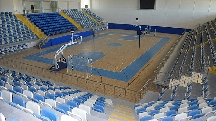 Yeni spor salonu hizmet vermeye başladı 