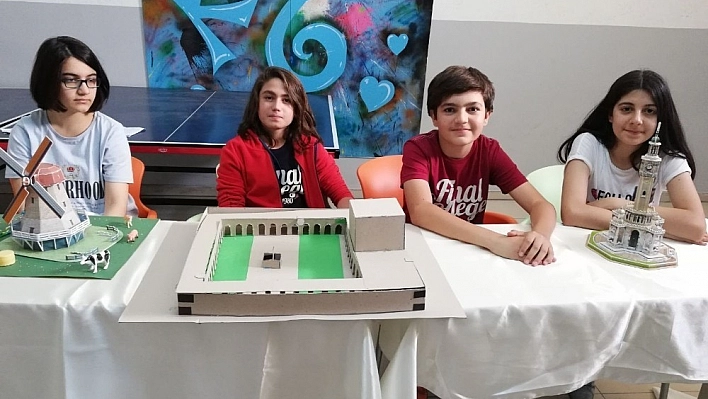 Öğrencilerin yaptığı maketler gerçeğini aratmadı 