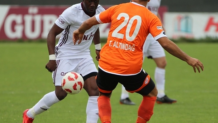 Elazığspor'da Jeffrey Sarpong gitti